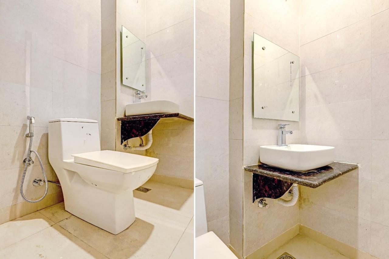 Collection O Hotel Aditya Palace Near Leisure Valley Park Γκουργκάον Εξωτερικό φωτογραφία